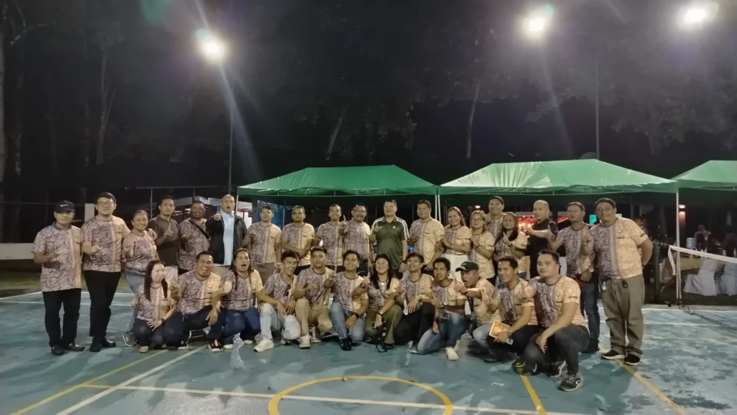 Military officers from the 1st Infantry (Tabak) Division and members of the Tabak Defense Press Corps pose for a group photo during the Media Fellowship 2026 at Camp Sang-an.