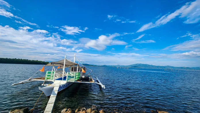 Marine tourism destinations in Misamis Occidental, including the white sand shoals of Baliangao, continue to draw regional travelers as the provincial government promotes coastal ecological preservation. (Photo/PIA-10)