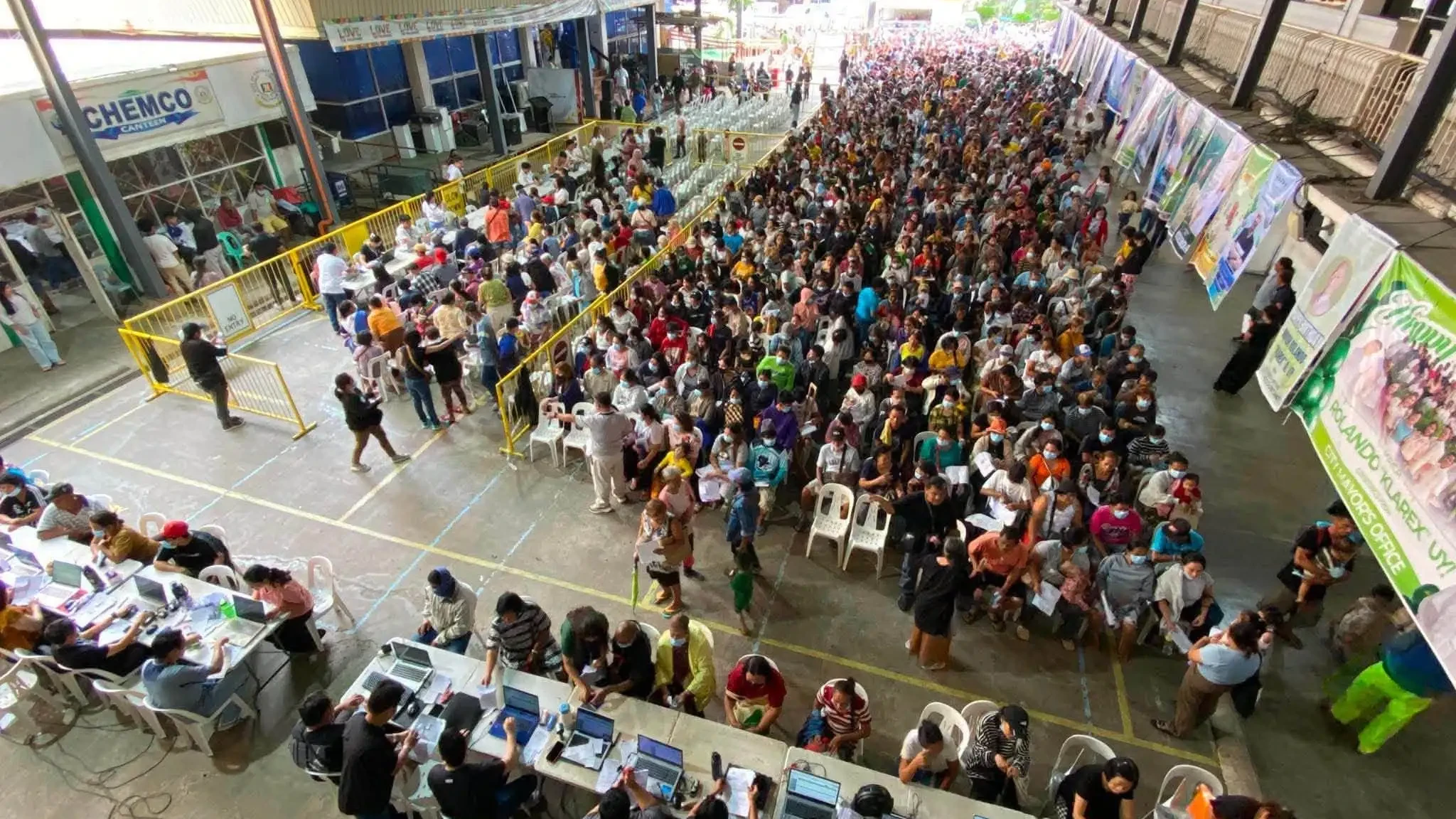 Thousands of residents fill the Cagayan de Oro City Hall Quadrangle during the local government's "People's Day" outreach program on Thursday, July 9, 2026. A total of 7,193 Kagay-anons accessed free medical care, financial assistance, and basic social welfare services deployed directly by municipal departments to streamline grassroots aid access. (Photo courtesy of the City Information Office)