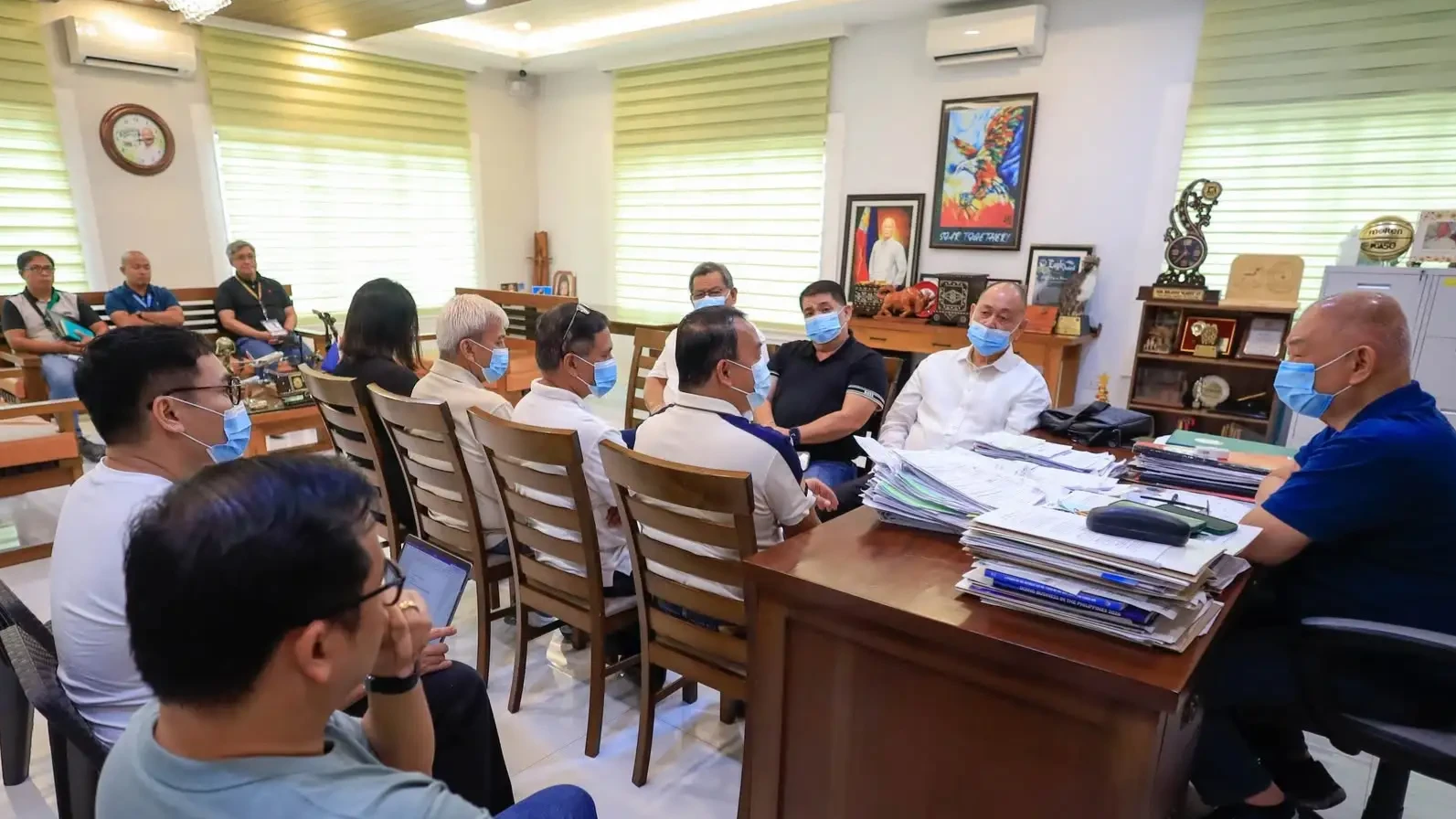 Cagayan de Oro City Mayor Rolando "Klarex" Uy meets with officials from the Roads and Traffic Administration (RTA) in Cagayan de Oro City on Friday, July 31, 2026, to review the rollout of a one-month traffic dry run. The municipal trial adjusts key provincial public transit routes to evaluate traffic flow changes prior to amending the city's 18-year-old traffic code. (Photo courtesy of Klarex Uy FB page)