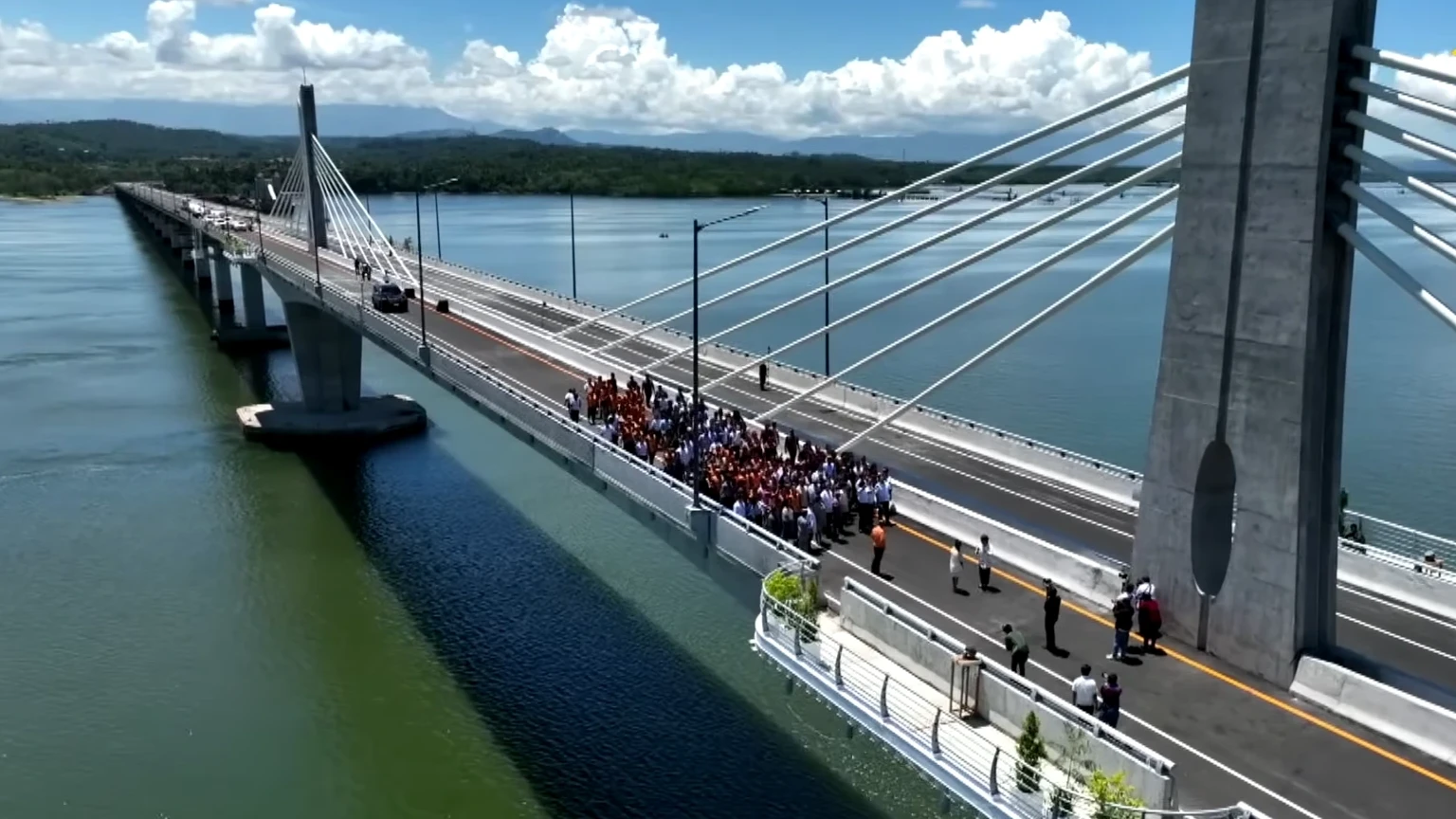 Connecting the municipal borders of Tubod, Lanao del Norte, and Tangub City, Misamis Occidental, the newly opened bridge changes daily commerce patterns. Local commuters traveling from nearby Ozamiz City can now access the national highway system via this direct point. Photo from RTVMI