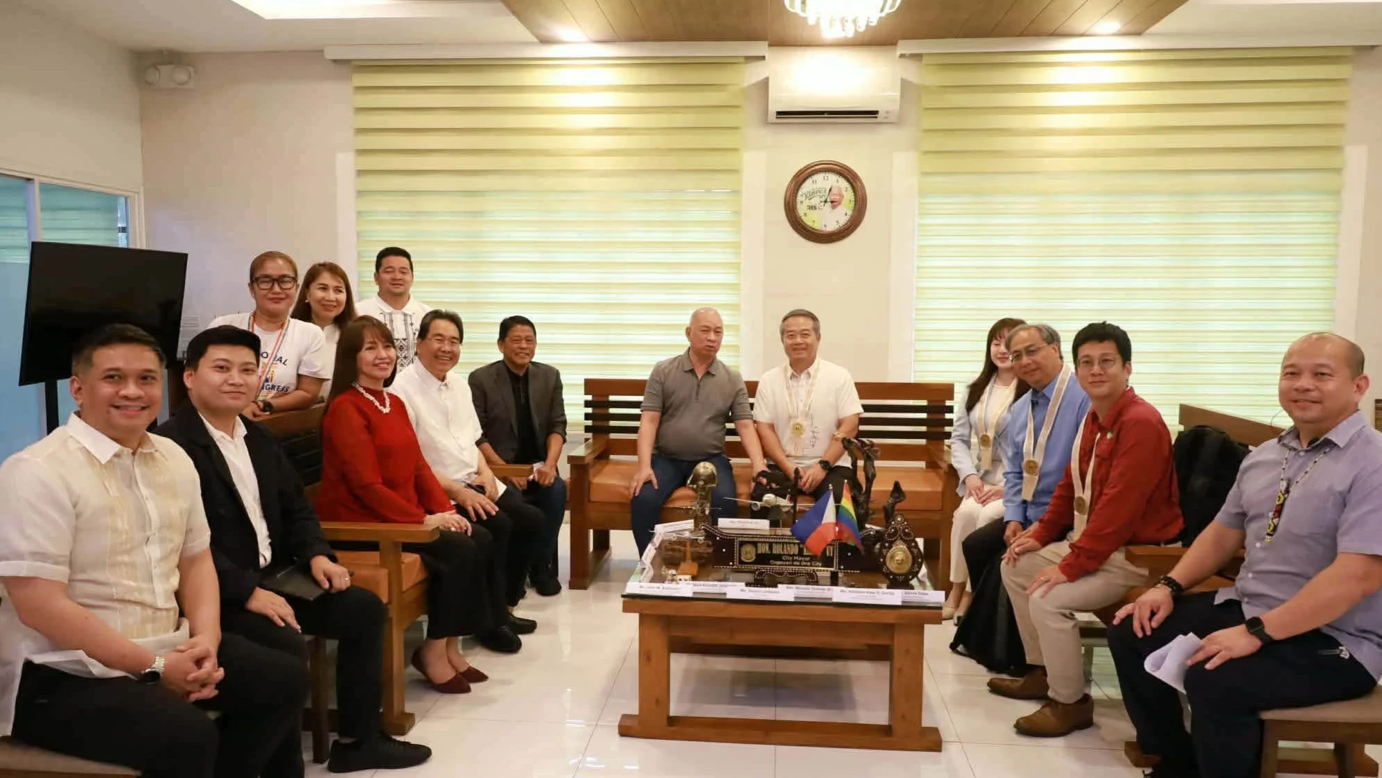 MORE JOBS, STRONGER FARMING.Taiwanese officials led by TECO Representative Ambassador Wallace Minn-Gan Chow meet with Cagayan de Oro City Mayor Rolando "Klarex" Uy on July 21 to discuss a proposed agriculture innovation center and expanded job opportunities in Taiwan for Filipino workers. (Photo courtesy of the Cagayan de Oro City Information Office.)