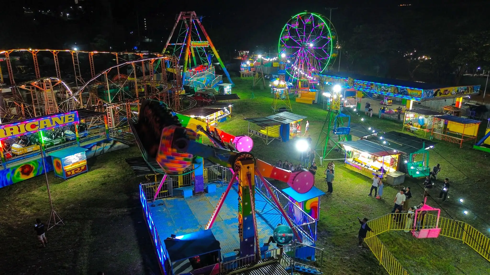 FREE CARNIVAL RIDES ALERT. Kagay-anons can enjoy free carnival rides at the Mary Rose Carnival inside Limketkai Center on August 13 and August 18, from 5:00 PM to midnight. According to Mayor Rolando "Klarex" Uy, the free rides are a personal gift from their family to the people of Cagayan de Oro as part of the city’s annual Higalaay Festival celebration. Photo courtesy of Trip ni Tonio