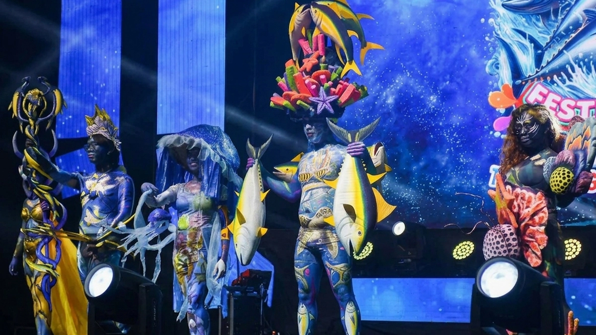 CELEBRATING TUNA HERITAGE: Performers adorned in intricate ocean-themed body paint, coral headdresses, and yellowfin tuna props showcase their designs during the Gensan Tuna Festival 2025 in General Santos City. (File Photo courtesy of City Public Information Office - General Santos City)