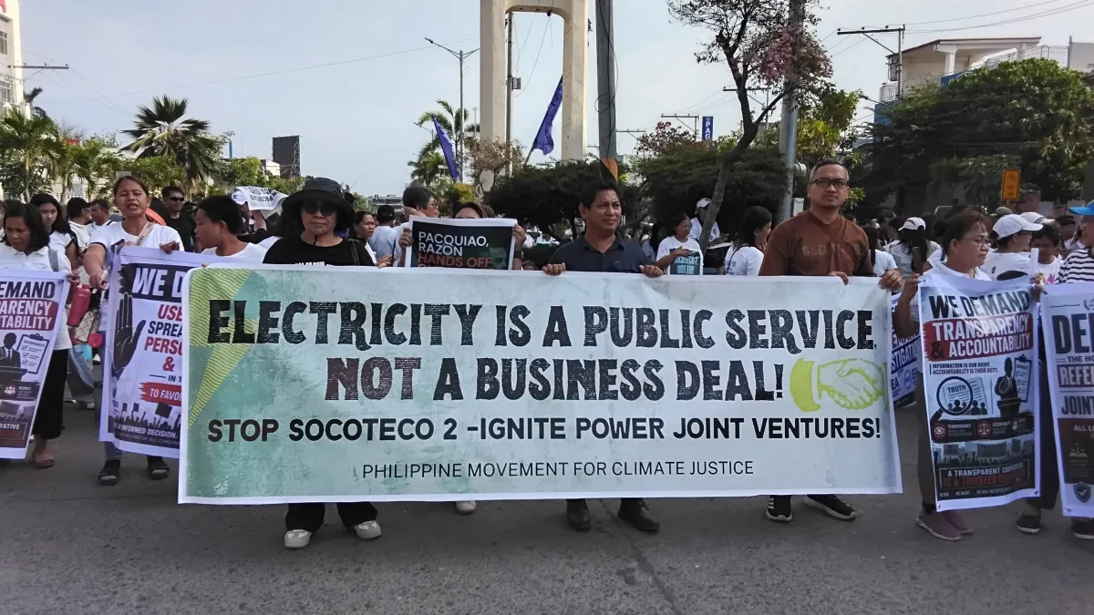 POWER JVA PROTEST. Roman Catholic Church leaders and members of the Diocese of Marbel, along with youth, faith-based and civil society groups, join the “Kahayag sa Tanan” (Light for All) prayer rally on Aug. 29 at Plaza Heneral Santos in General Santos City. The Philippine Movement for Climate Justice also took part in the rally, supporting calls against the proposed corporate takeover of SOCOTECO II by Ignite Power Corp. Supplied photo