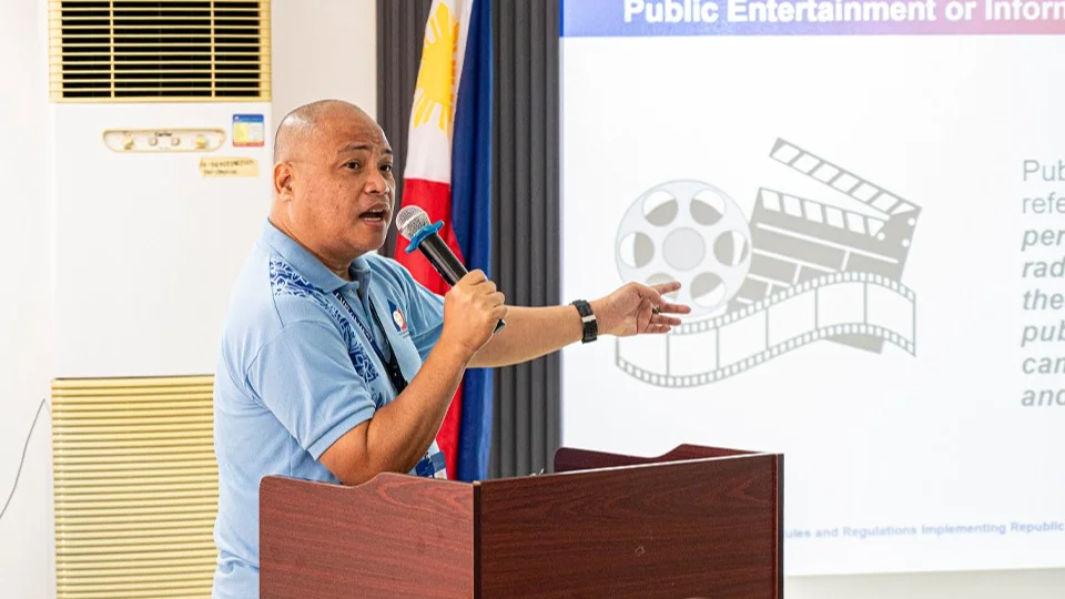 PERMIT RULE. DOLE-10’s Glenford C. Labial explains work permit rules for children featured in monetized online content during a Sept. 8 meeting in Cagayan de Oro City. (Photo courtesy of DOLE-10)
