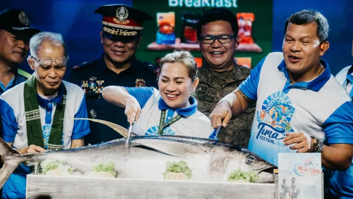 General Santos City Mayor Lorelie Geronimo-Pacquiao and local officials participate in the ceremonial slicing of a large tuna during the opening of Tuna Festival 2026. The annual event celebrates the city's rich fishing heritage while highlighting community resilience and local economic recovery. Photo Courtesy of Gensan Tuna Festival FB